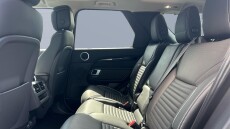 Land Rover Discovery 3.0 D300 S 5dr Auto Diesel Station Wagon